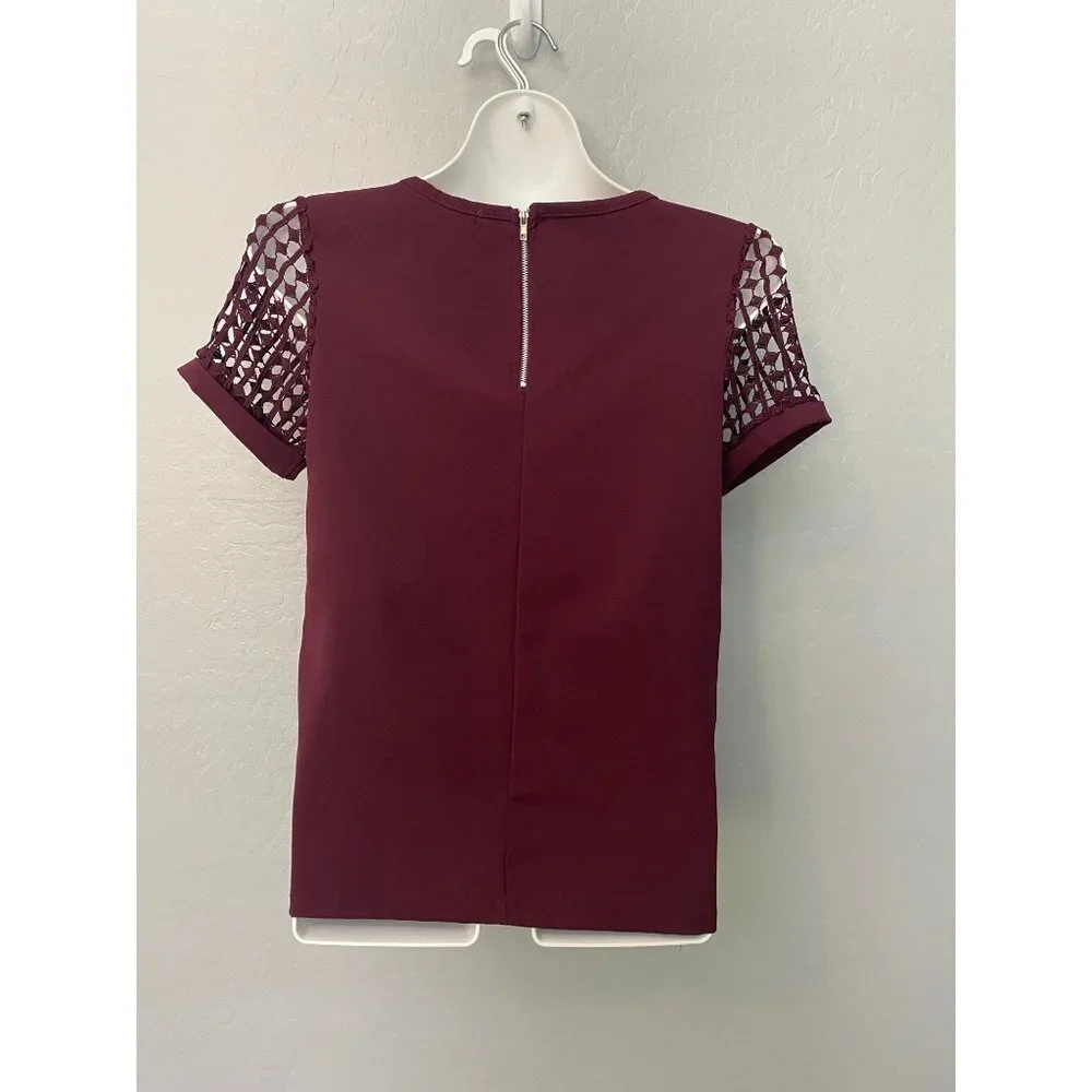 Women's Moral Fiber Burgundy Lace Crochet Zipper Back Blouse - Picture 4 of 8